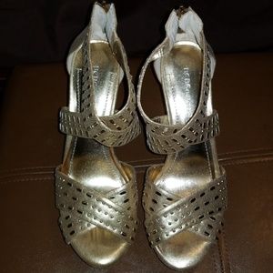 NWOB BCBG Generation heels